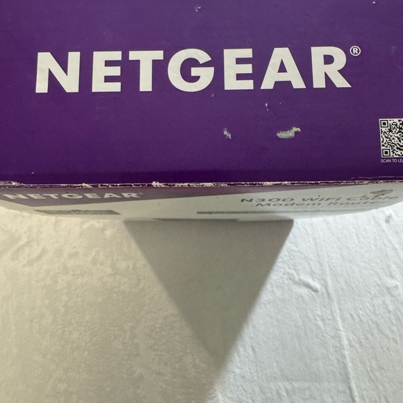 NETGEAR N300 Black Modem Router Combo - Picture 5 of 7